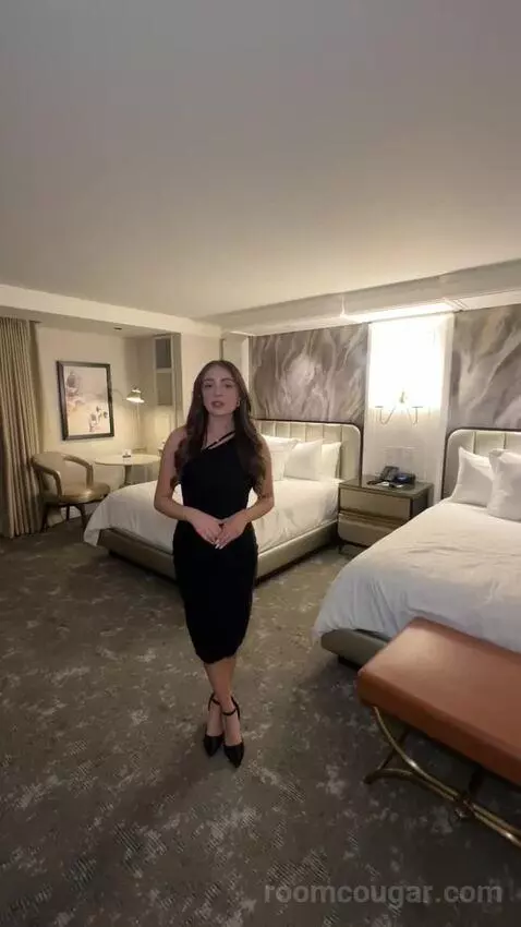 Premier Two Queen (#08111) bed picture #4