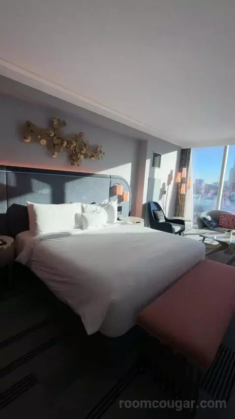Gold King Pool View (#9-37) bed picture #3