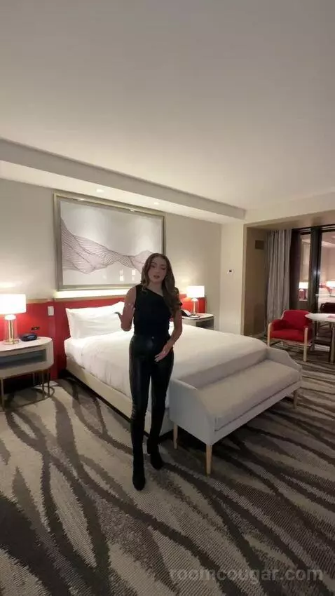 Premium King Room with City View (#25283) bed picture #7