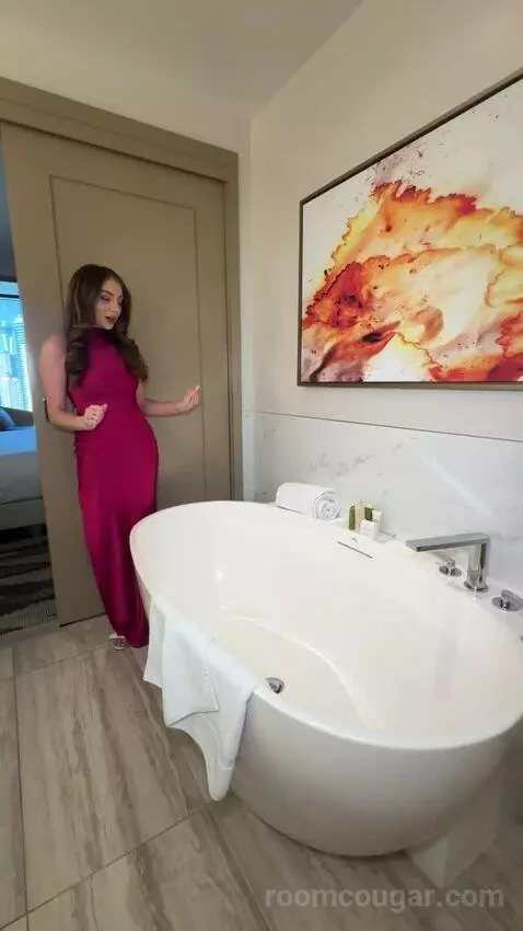 One-Bedroom King Suite with City View (#20207) bathroom picture #5