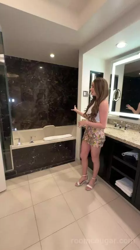 W Premiere King (#38908) bathroom picture #5