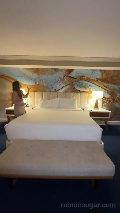 Stay Well Resort King (#59302) bed picture #5