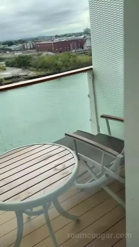 Balcony Cabin (#1627) view picture #12