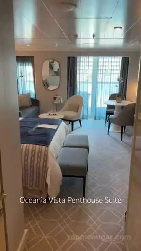 Suite bed picture #1