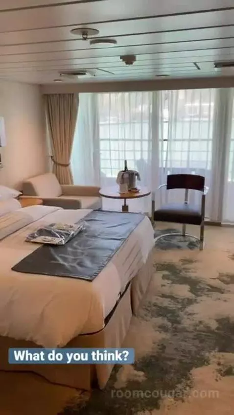 Suite bed picture #4