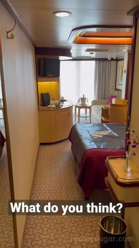 Suite bed picture #1