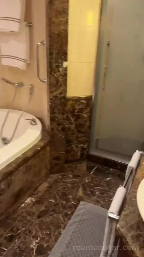 Suite (#1106) bathroom picture #4