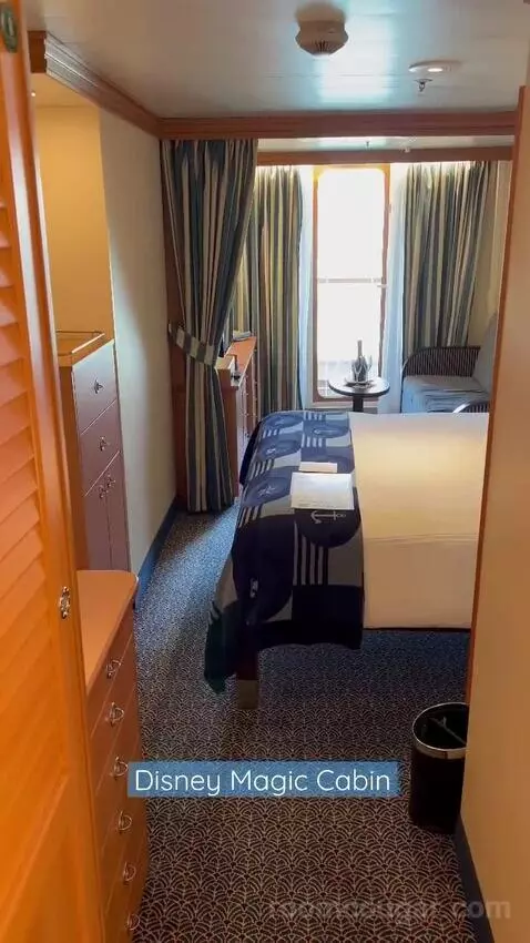 Balcony Cabin bed picture #2