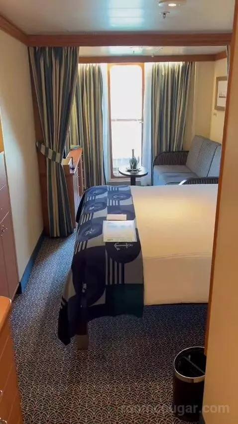 Balcony Cabin bed picture #8