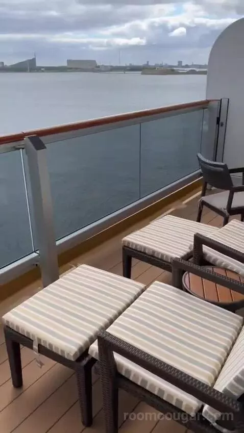 Suite (#7076) view picture #1