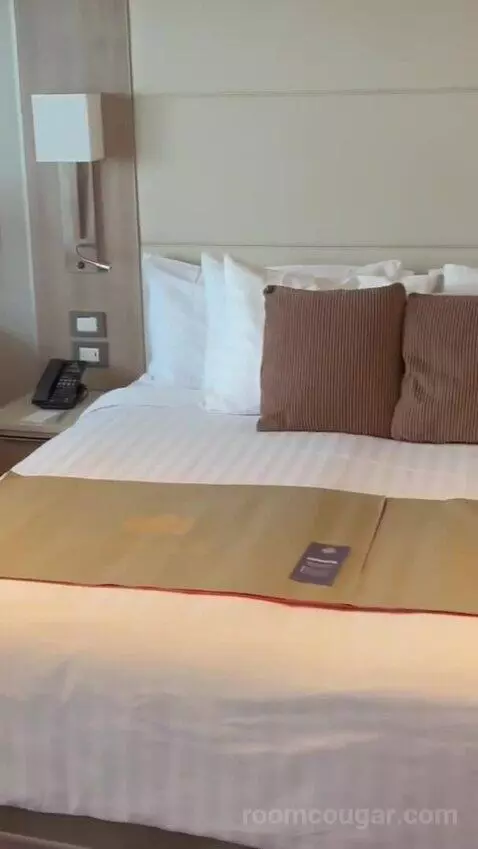 Suite (#7076) bed picture #10