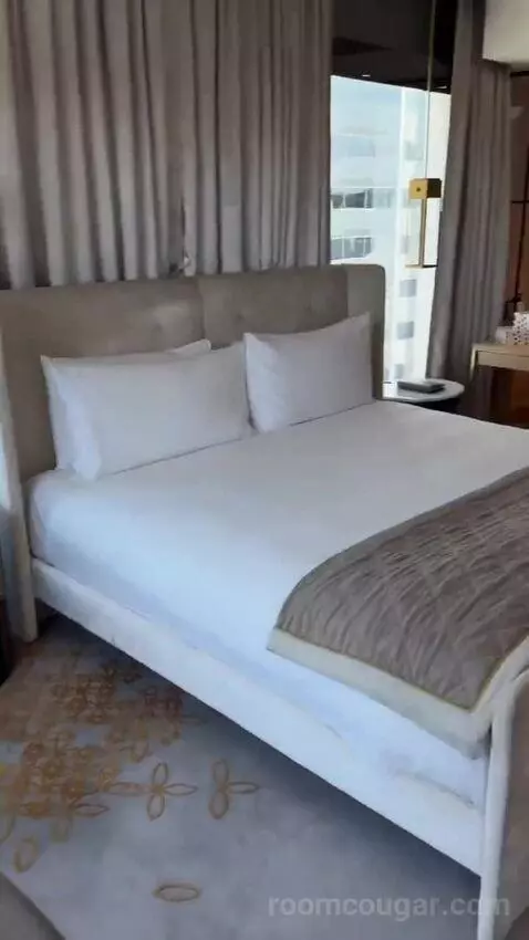 Penthouse Suite (#1611) bed picture #8