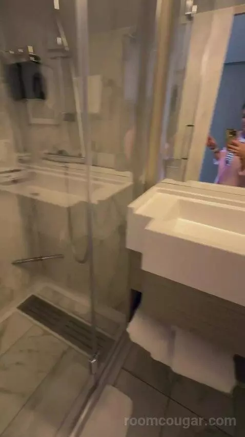 Solo Infinite Veranda (#6139) bathroom picture #6