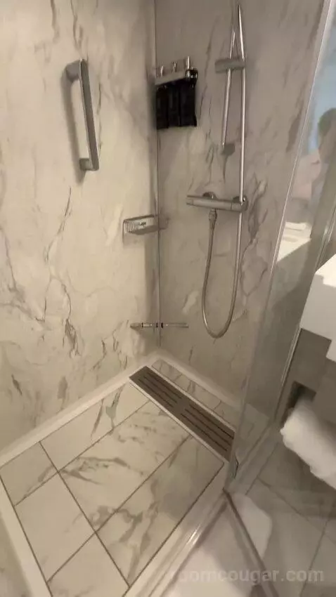 Solo Infinite Veranda (#6139) bathroom picture #7