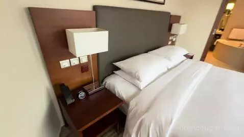 Suite (Room 1507) bed picture #4