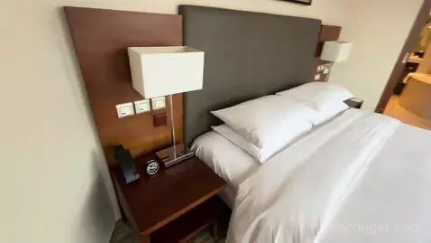 Suite (Room 1507) bed picture #5