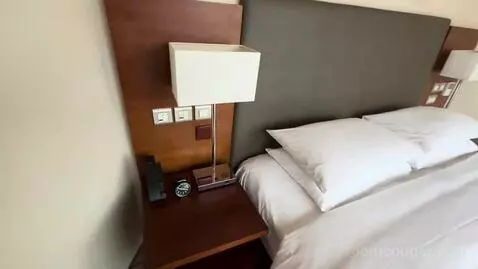 Suite (Room 1507) bed picture #9