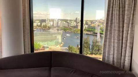 Executive Lounge Access 1 Bedroom Suite, 1 King (#1201) bed picture #3