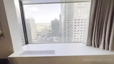 Club Level, Guest Room, 1 King, High Floor (#3230) view picture #1