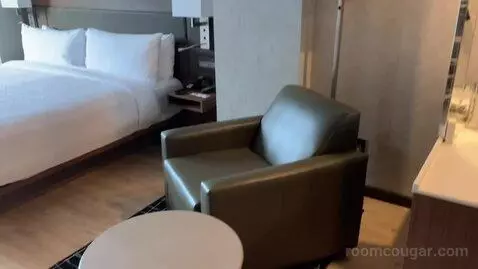 King Room (#922) bed picture #2