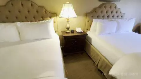 Queen Room with Two Queen Beds (#220) bed picture #4