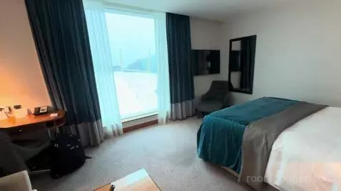 Junior King Suite - High Floor (#1609) bed picture #7
