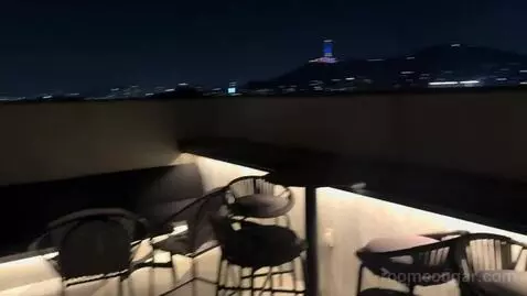 Itaewon King Room - Outdoor Pool Access Excluded (#1122) picture #20