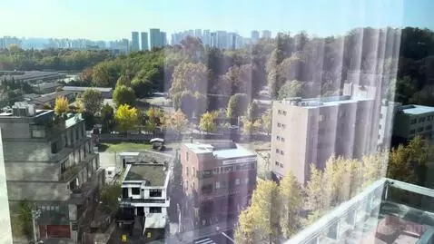 Itaewon King Room - Outdoor Pool Access Excluded (#1122) view picture #5