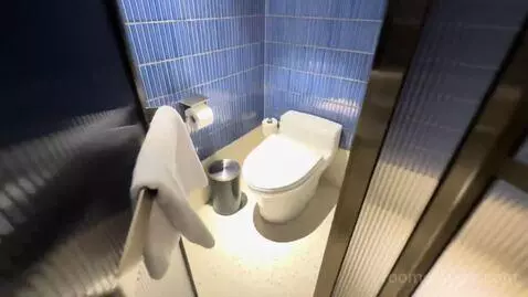 Itaewon King Room - Outdoor Pool Access Excluded (#1122) bathroom picture #1
