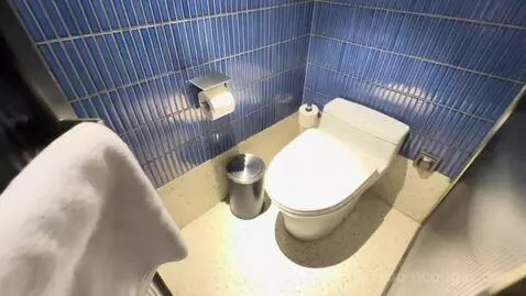Itaewon King Room - Outdoor Pool Access Excluded (#1122) bathroom picture #6