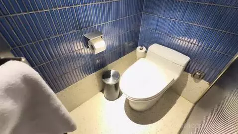 Itaewon King Room - Outdoor Pool Access Excluded (#1122) bathroom picture #8
