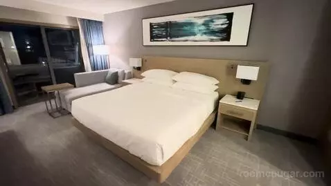 Queen Room with Two Queen Beds (#1016) bed picture #1