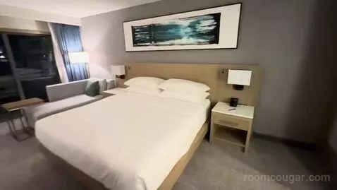 Queen Room with Two Queen Beds (#1016) bed picture #6