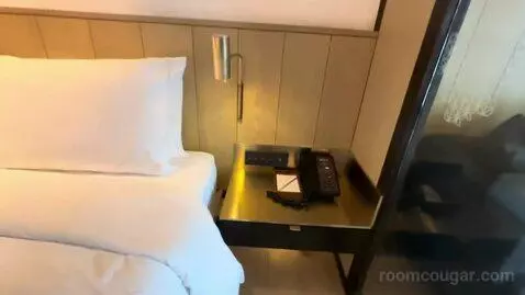 Deluxe Room with Balcony (#3509) bed picture #3