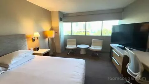 King Room (#729) bed picture #1