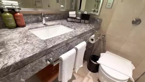 1 Queen Standard Top Floor Loft (#1310) bathroom picture #6