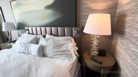 One Bedroom King Suite (#353) bed picture #10
