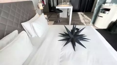 Fabulous Room, 1 King, High Floor (#628) bed picture #9