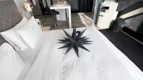Fabulous Room, 1 King, High Floor (#628) bed picture #11