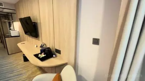 Queen Suite with Kitchenette and Balcony (#509) bed picture #5