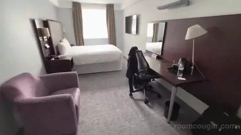 Standard King Room (#433) bed picture #11