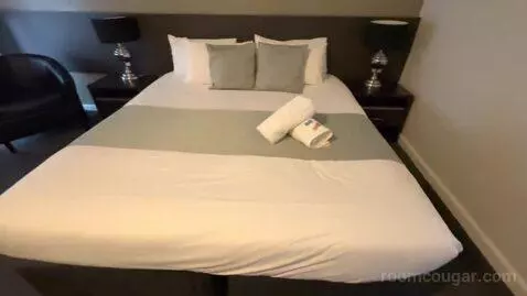 1 King Bed (#3) bed picture #6