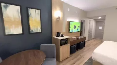 King Room with Sofabed (#201) bed picture #10