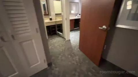 One Bedroom King Suite (#250) bathroom picture #2