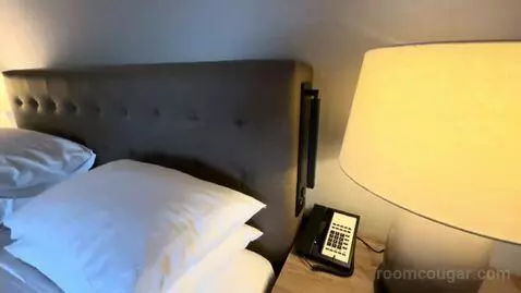 Suite (#417) bed picture #5