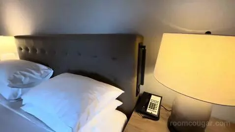 Suite (#417) bed picture #7