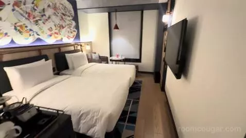 Twin Room (#812) view picture #1