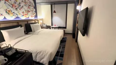 Twin Room (#812) view picture #4