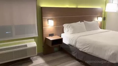 Standard (#309) bed picture #4