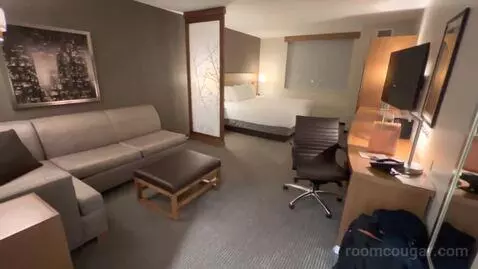 King Room with Sofa Bed (#614) bed picture #4